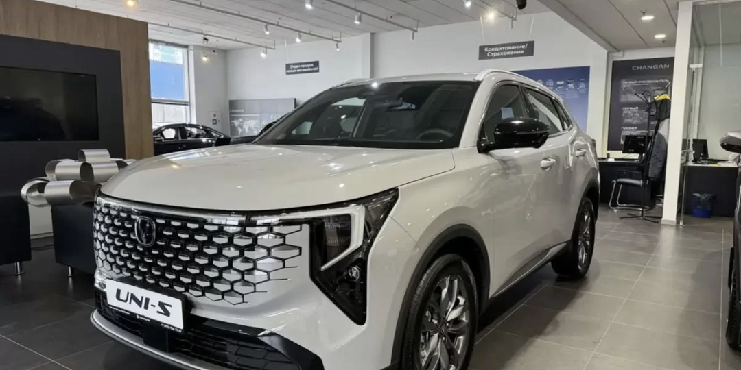 Лучший китайский кроссовер? Прокатился на Changan UNI-S 2026 4x4 и сделал вывод. Делюсь впечатлениями