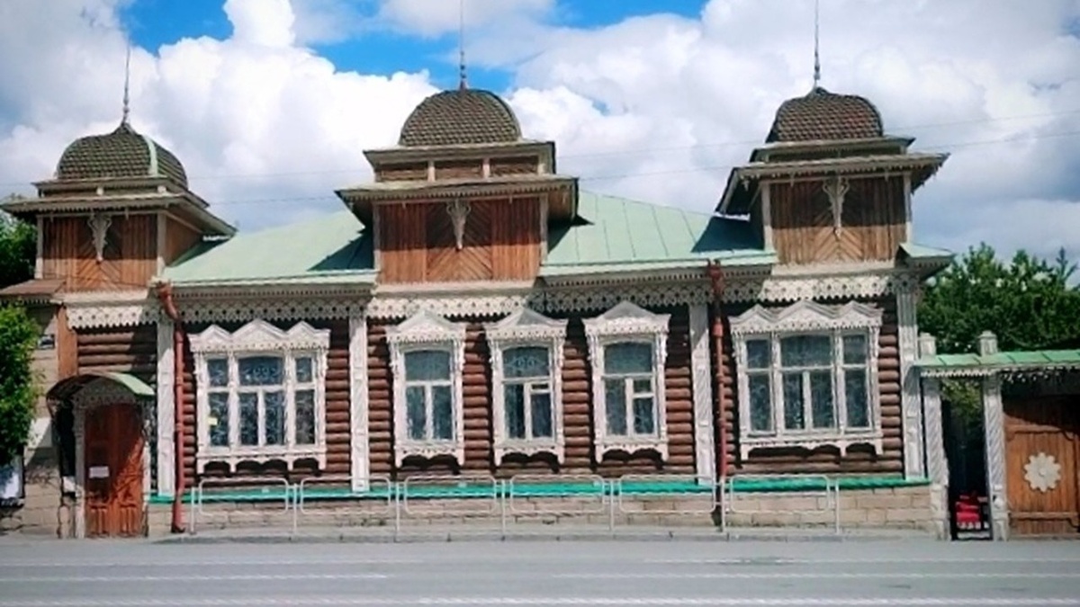 Усадьба Рябинина - шедевр деревянной архитектуры (Фото автора)