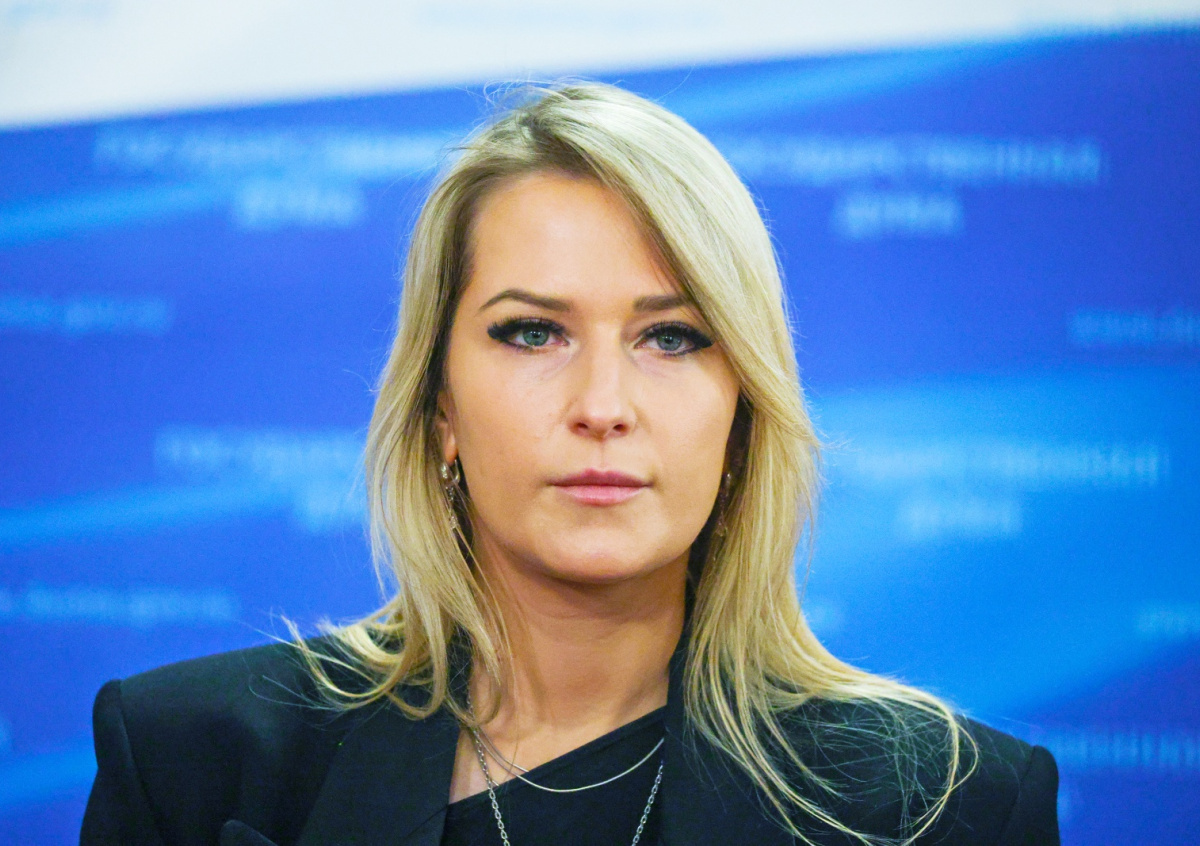 У Анжелы есть реальные прототипы. Вот один из них.
