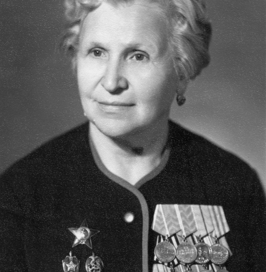 Разведчица-нелегал, дважды рожала за границей, но себя контролировала и по-русски "мамочка" не кричала