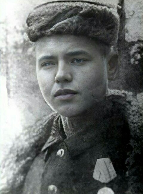 Леня Голиков
