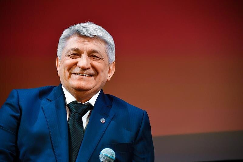 «Великий философ и мыслитель, наделенный Божьим даром». Александру Сокурову — 75!