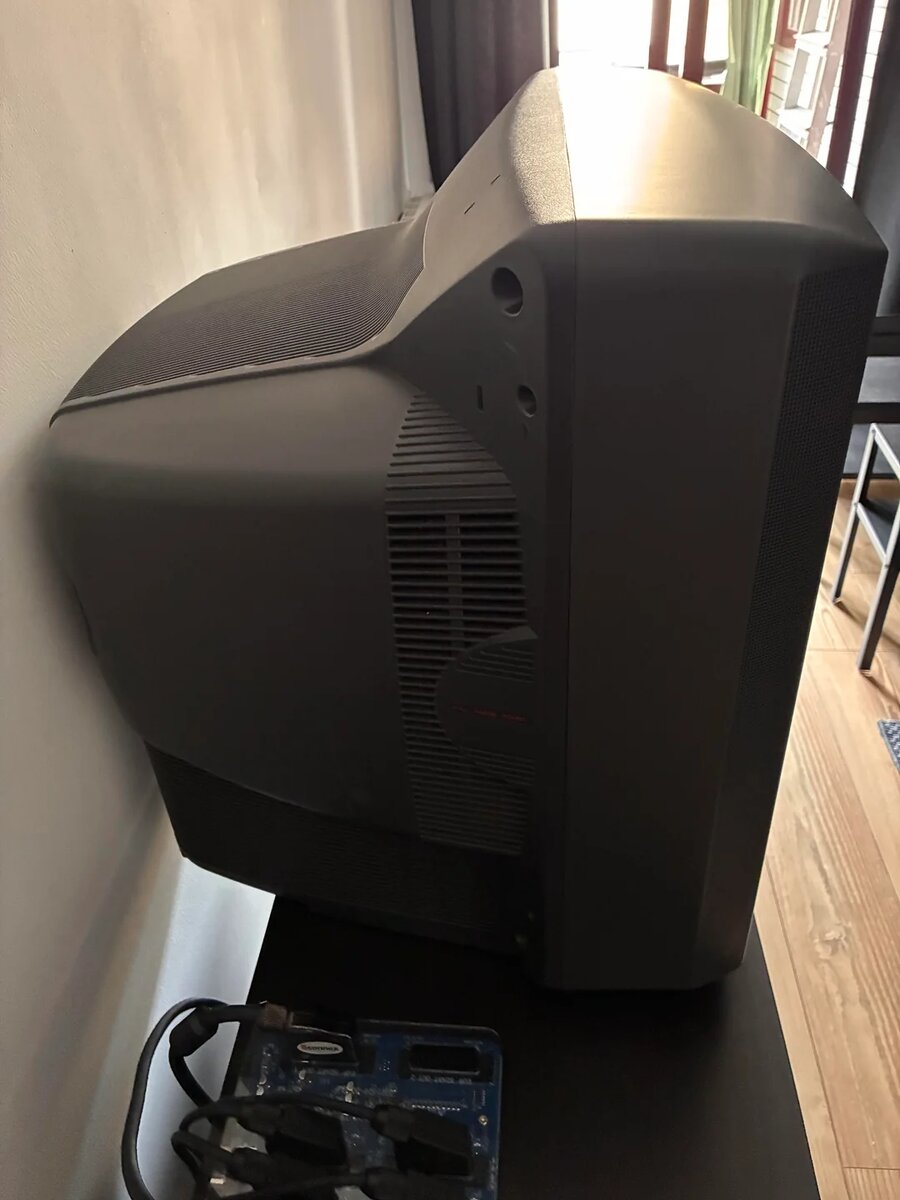    Коллекционер приобрёл ретро-телевизор Sony Trinitron за копейки — он оказался почти новым