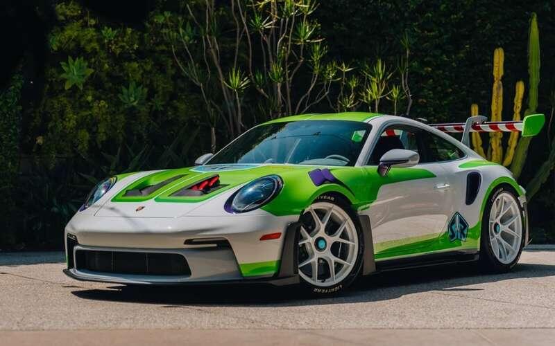 Porsche 911📷
