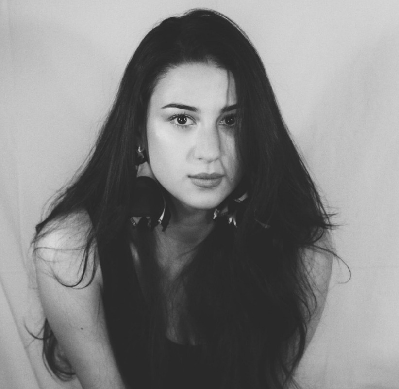 Наиля Махмудова / https://stihi.ru/avtor/nellymahmood