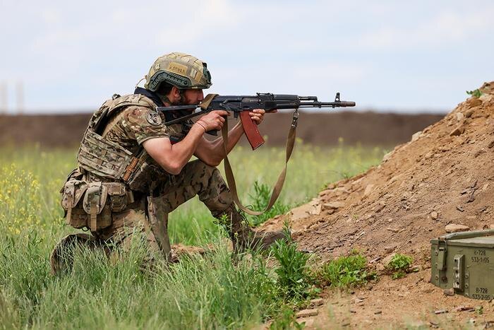 ВС РФ разрезали Константиновку на сектора. Обложка © ТАСС / Александр Река