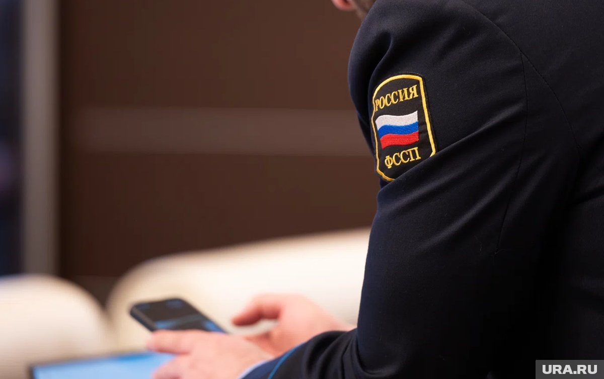     Тюменский пристав стал подполковником