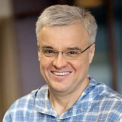    : Юрий Алашеев, сооснователь и член попечительского совета ФРФШ «Мы стараемся мыслить не проектами, а средами»