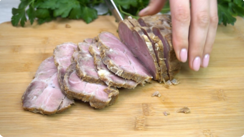 Как я готовлю мясо👉вместо колбасы на бутерброды (без духовки) Способ, о котором мало кто знает... не нужна фольга и рукав для запекания...