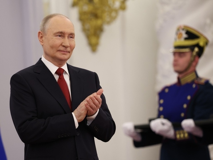     Награды вручал лично президент Владимир Путин. Фото: официальный сайт Кремля