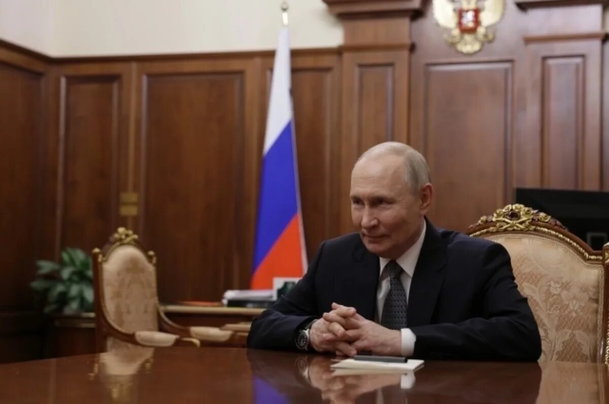    Владимир Путин отметил жителей Среднего Урала государственными наградами