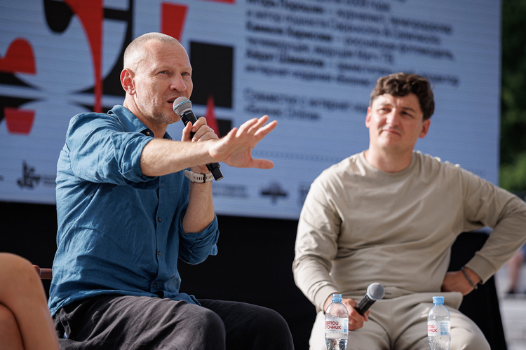    Игорь Порошин: «Сегодня мы видим ленту в соцсети, и чтобы поймать эмоцию, мы занимаемся быстрым скроллингом. Футбол категорически этому не соответствует».   
Фото: «БИЗНЕС Online»