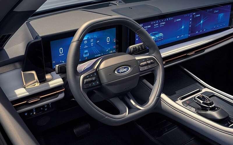 Ford Edge L📷
