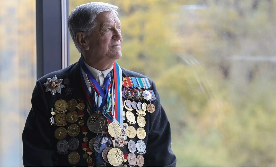 Советский биатлонист Александр Тихонов.