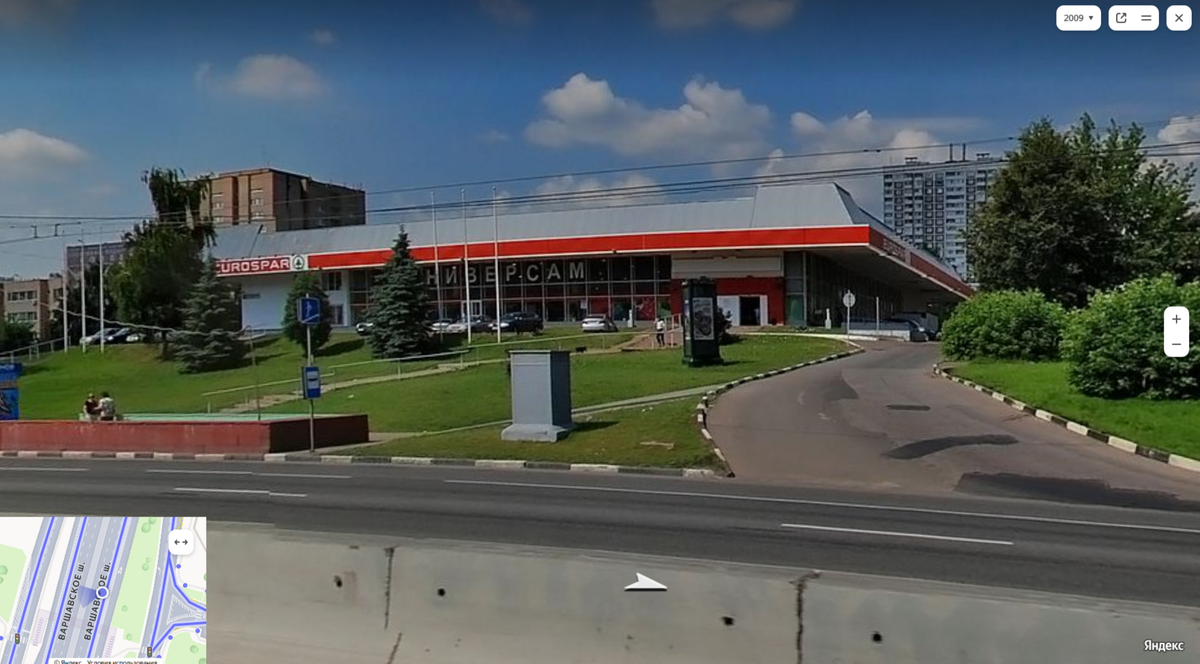 Тот самый универсам. Скришот с Яндекс-панорам. 2009 год.
