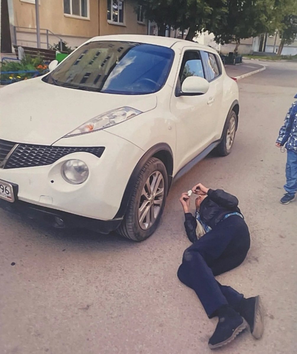    ...а когда очнулся, не смог встать
