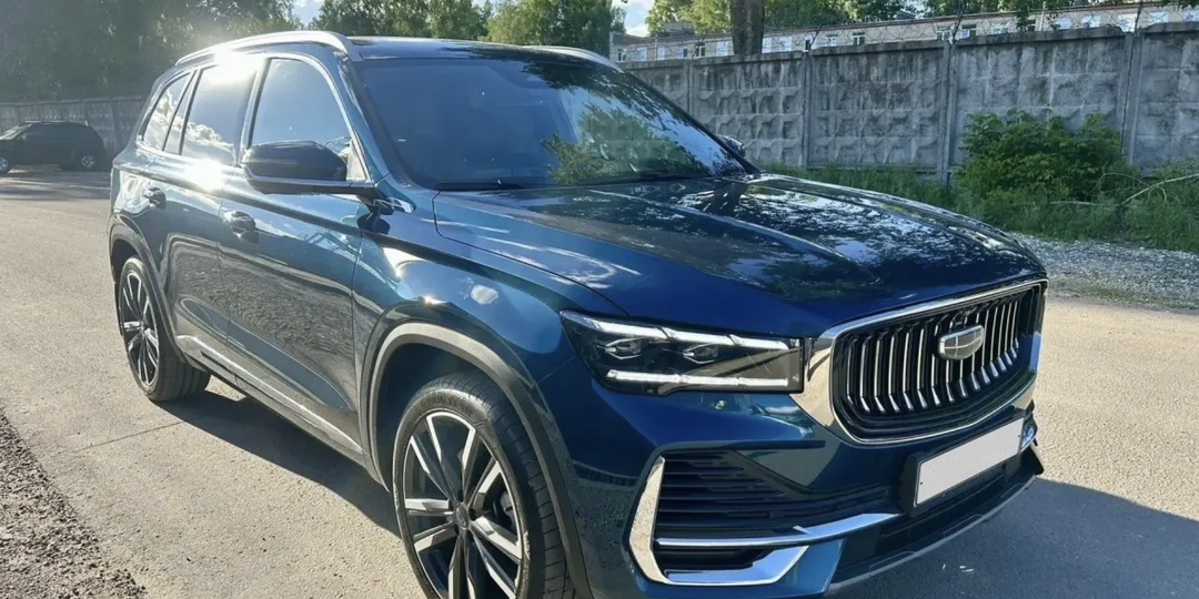 Выставил в продажу Geely Monjaro (2024 - 33.551 км). Через неделю, позвонили с салона и предложили приехать на оценку