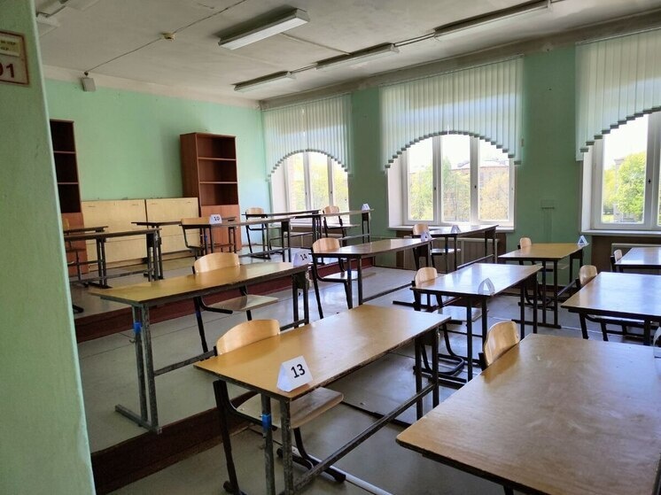    11-классники сдают ЕГЭ. Фото: архив мк в Хакасии