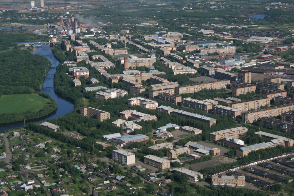 Инта с воздуха. 20 000 жителей, Республика Коми, за полярным кругом. В 1979 году здесь жило 55 000