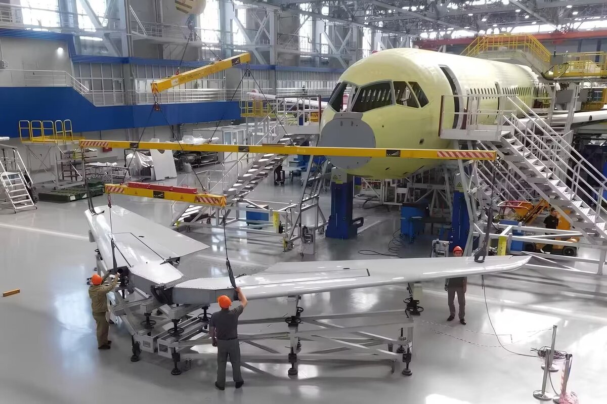    Сборка МС-21-310 на ИАЗ