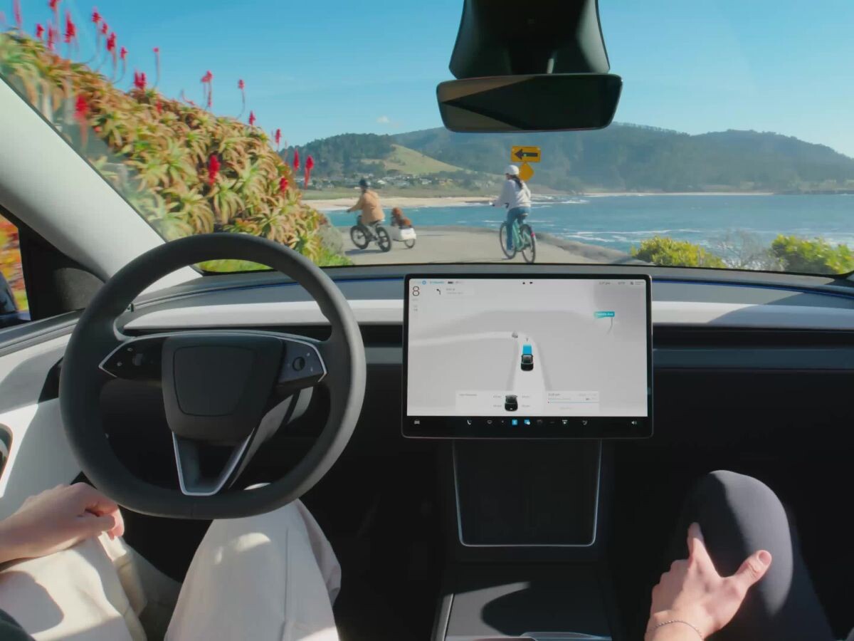    Блогеры проверили реакцию автопилота Tesla в экстремальном тесте