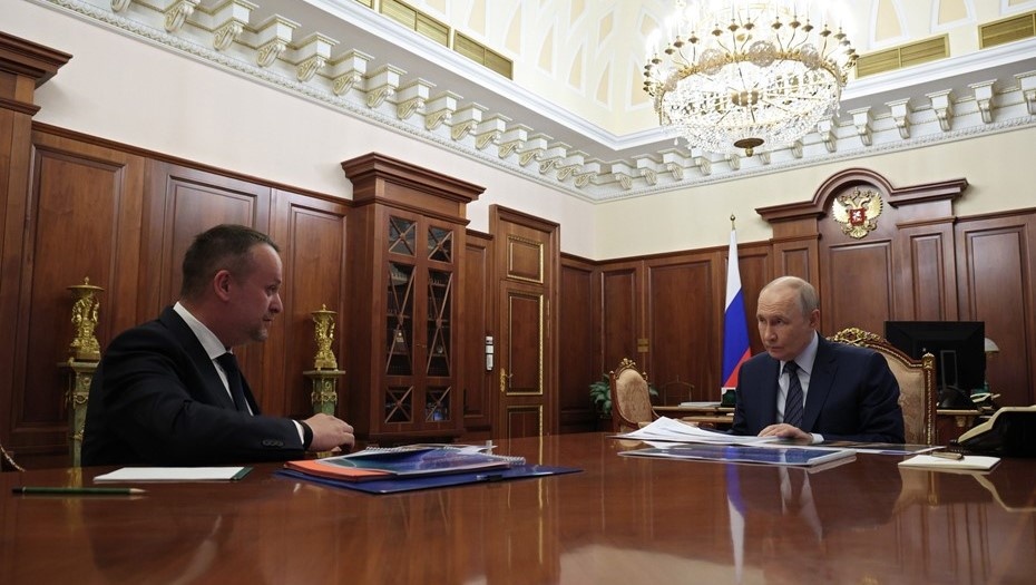    Владимир Путин провёл рабочую встречу с Министром транспорта Андреем Никитиным Автор фото: kremlin.ru