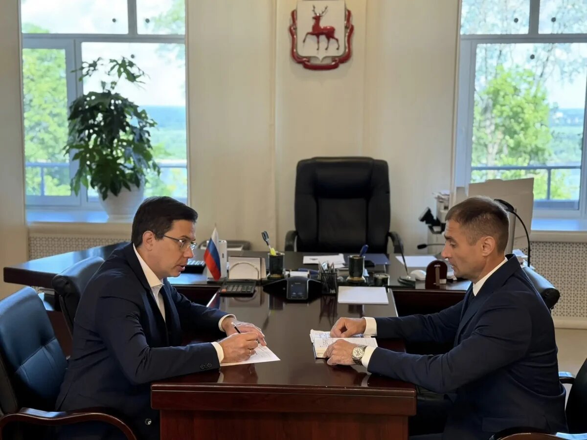    Шалабаев и Попенко познакомились в рамках программы \