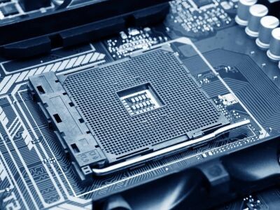    Новые чипсеты Intel 900-й будут прожорливее, горячее и без USB 2.0