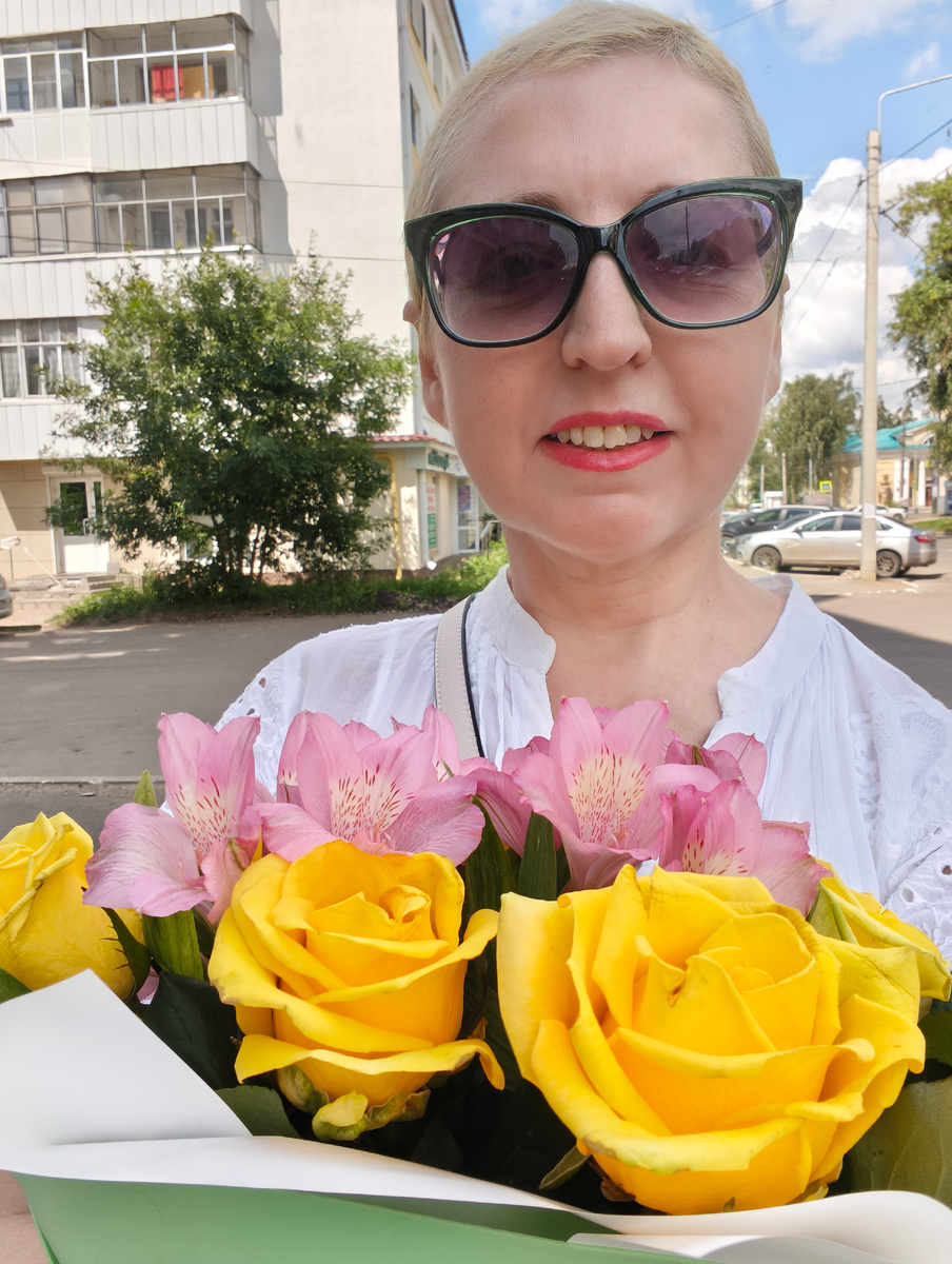 Перед узи не до фото было. Но какое-нибудь  фото нужно дзену. Вставлю вчерашнее фото свое. 