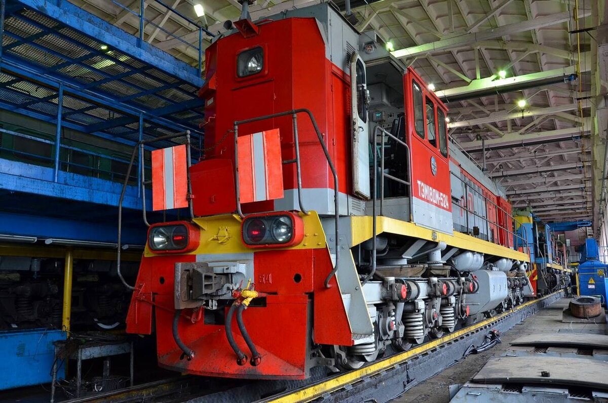    Тепловоз ТЭМ18ДМ