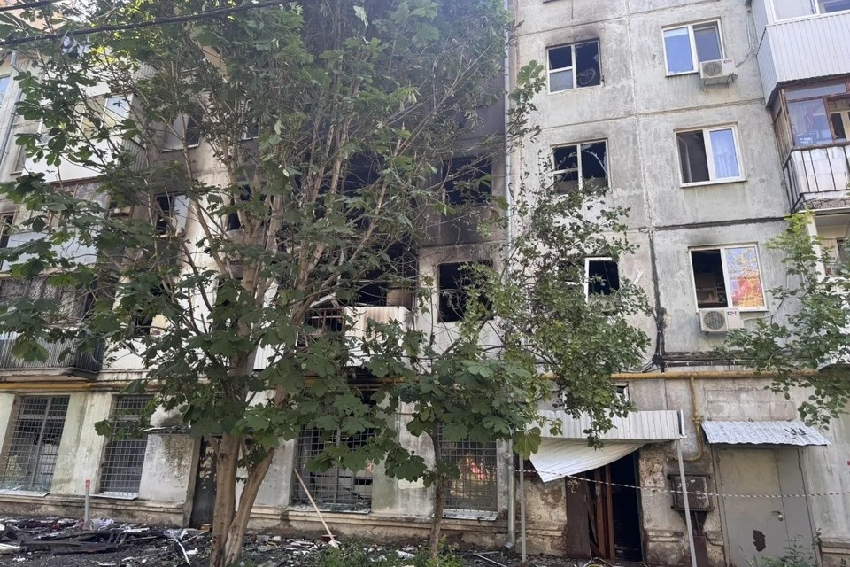    Всего оказались повреждены 32 квартиры. Анастасия СЕМДЯНОВА