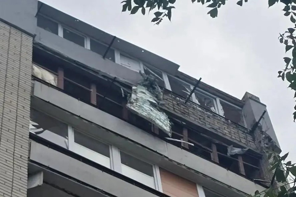    ВСУ атаковали жилой дом в Херсонской области Фото: канал МАХ Владимира Оганесова