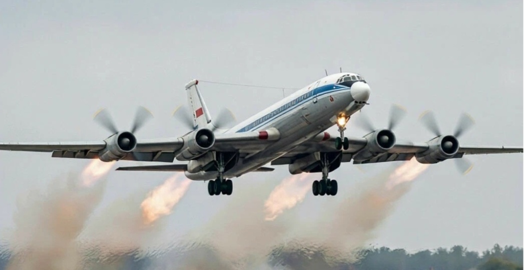 «Гордость Хрущёва»: Почему Ту-114 пугал пассажиров и ставил рекорды, которых не было у «Боингов»