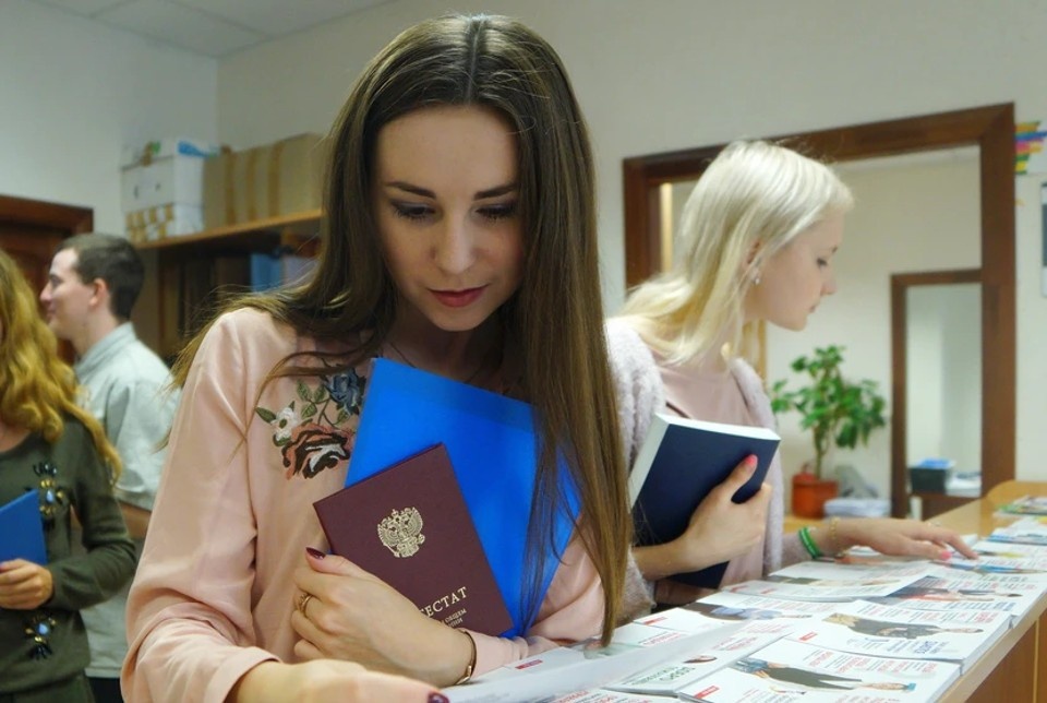    Приемная кампания в вузах начнется 20 июня. Алексей БУЛАТОВ