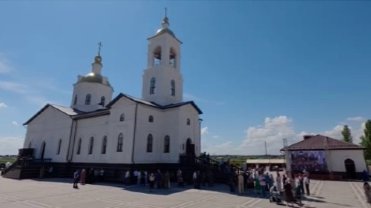    Свято-Троицкий храм в Курчатове Курской области впервые встретил прихожан