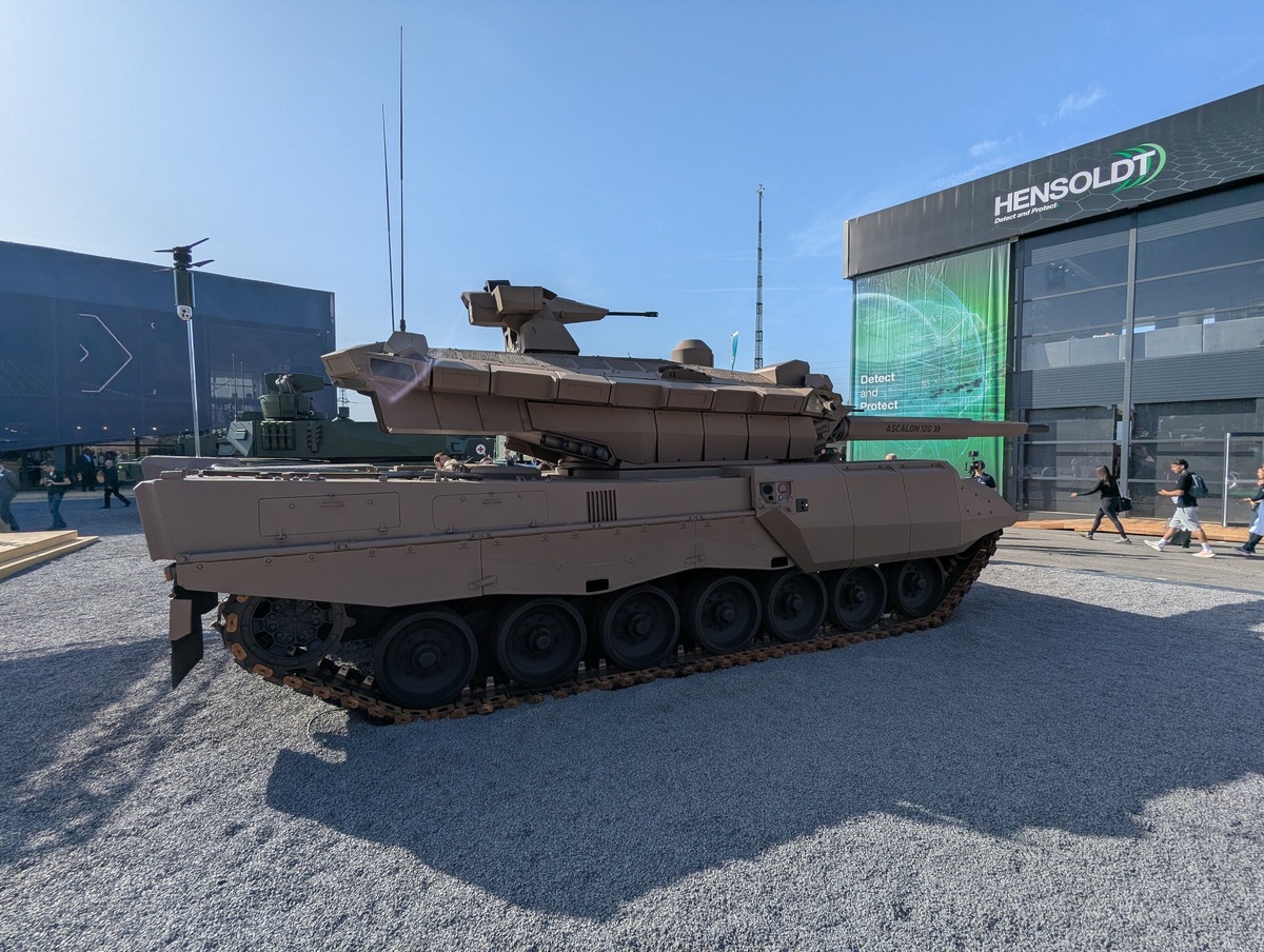    Новый франко-немецкий основной боевой танк CAPINT на выставке Eurosatory 2026 (с) Соцсети