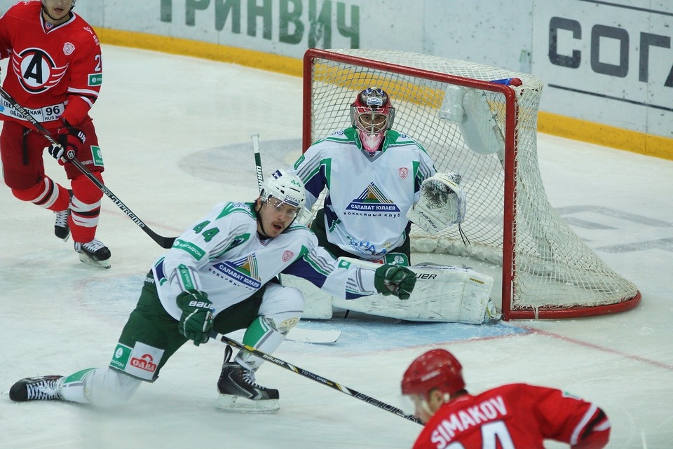   Алексей БУЛАТОВ