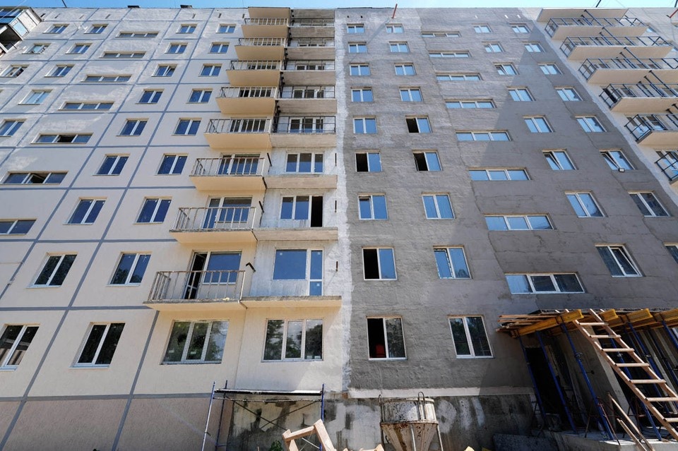    Восстанавливаемый дом на улице Олимпийской в Мариуполе Александр ИВАНОВ