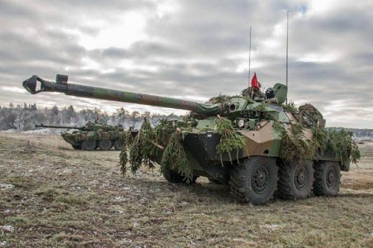 Тяжелый бронеавтомобиль (колесный танк) AMX-10RC