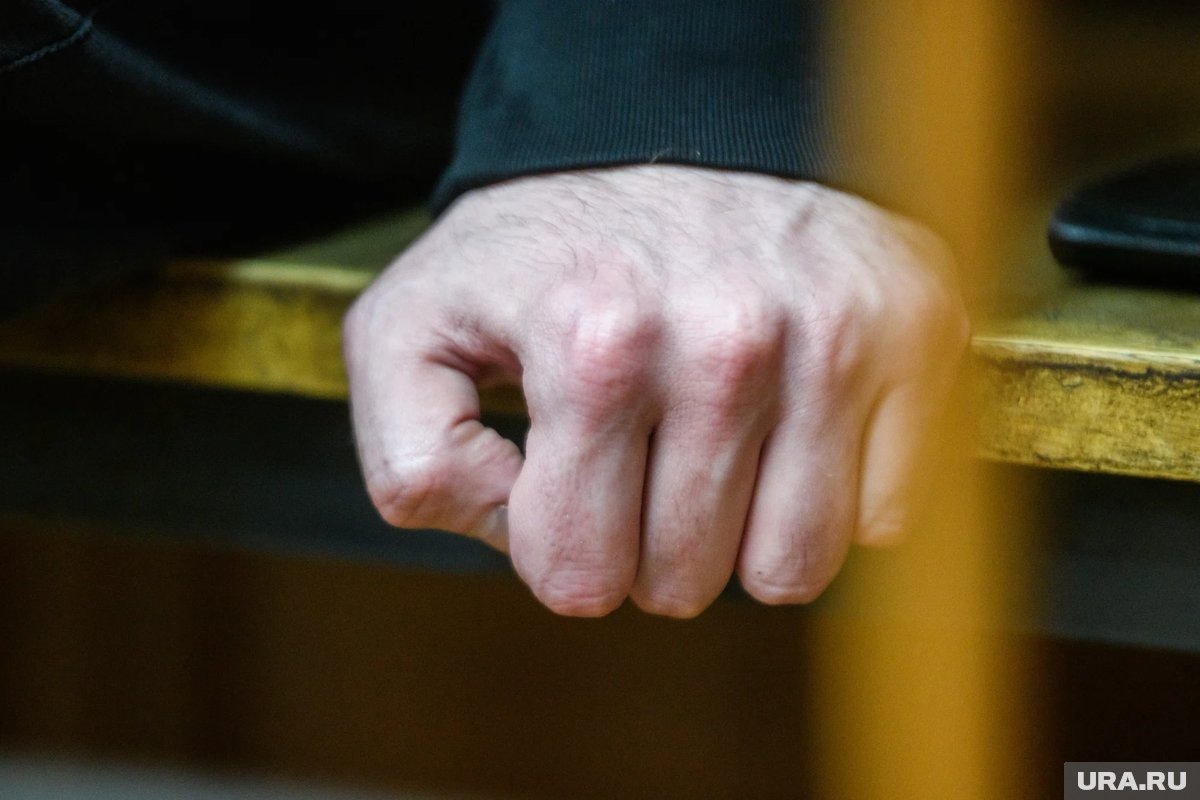     В Ноябрьске мужчина напал на оппонента и з-за мелкого конфликта и убил его