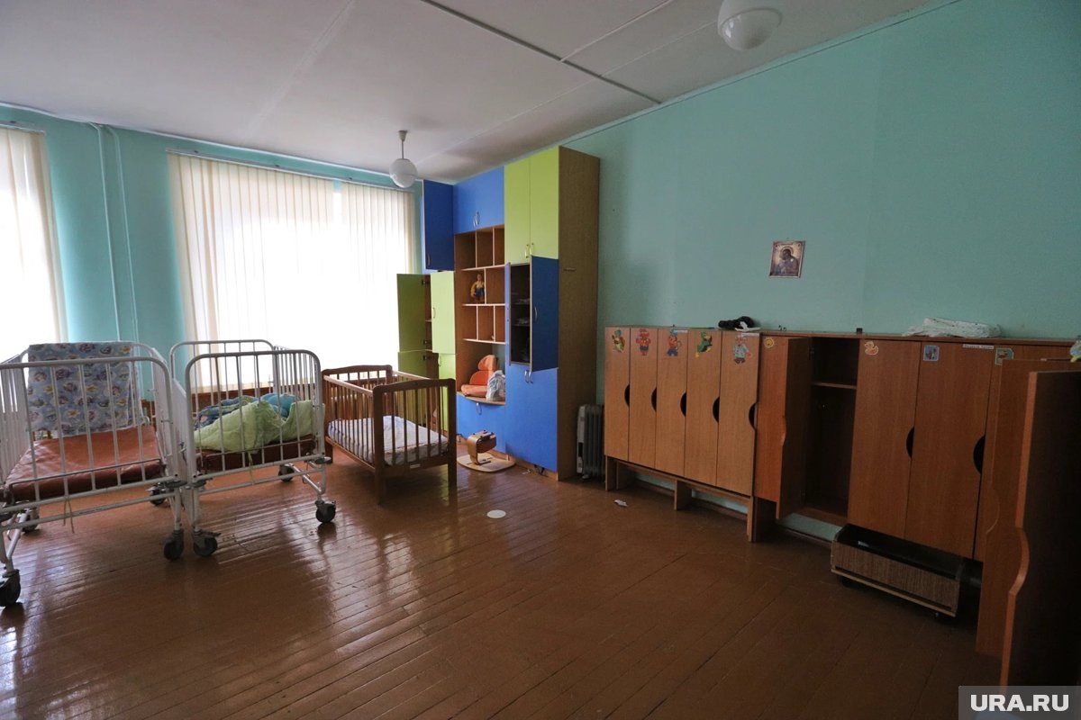     В 2026 году 11 родителей отдали своих детей в детские дома