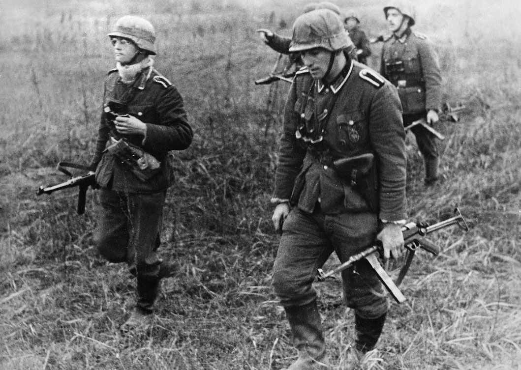 Немцы насчитали 18 своих убитых вокруг «мёртвого» сержанта, а наутро потеряли дар речи: тело русского исчезло