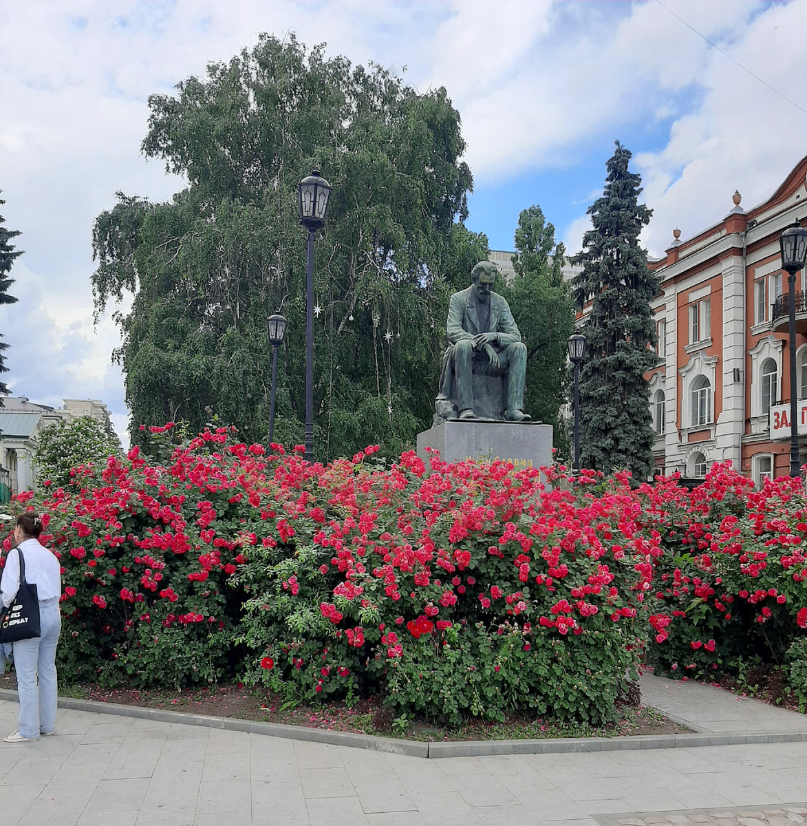 Памятник Никитину