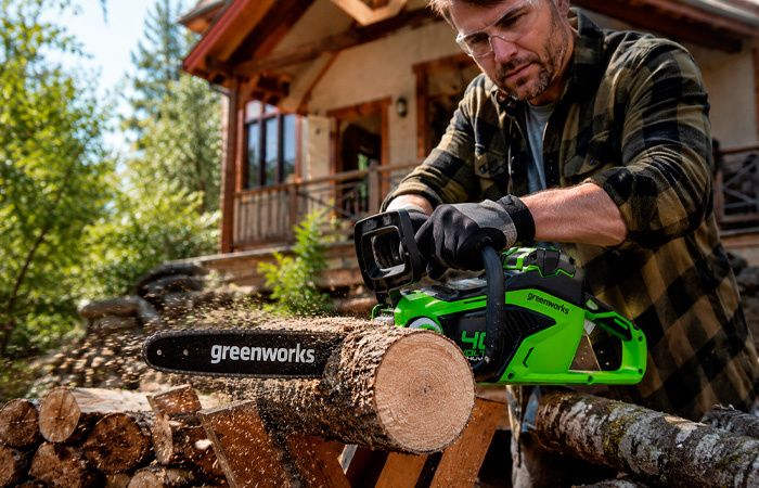 Аккумуляторная цепная пила Greenworks GD40CS15
