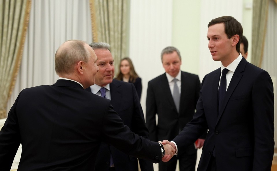    Politico: ЕС боится визита Уиткоффа и Кушнера в РФ для переговоров по Украине. Фото: Kremlin Pool/GLOBAL LOOK PRESS