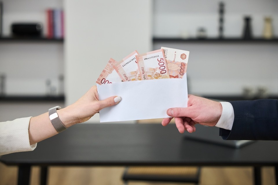    Черных: большую зарплату переведут тем, кто работал 12 июня Николай ОБЕРЕМЧЕНКО