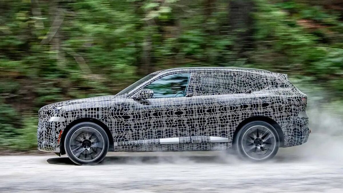    press.bmwgroup.com