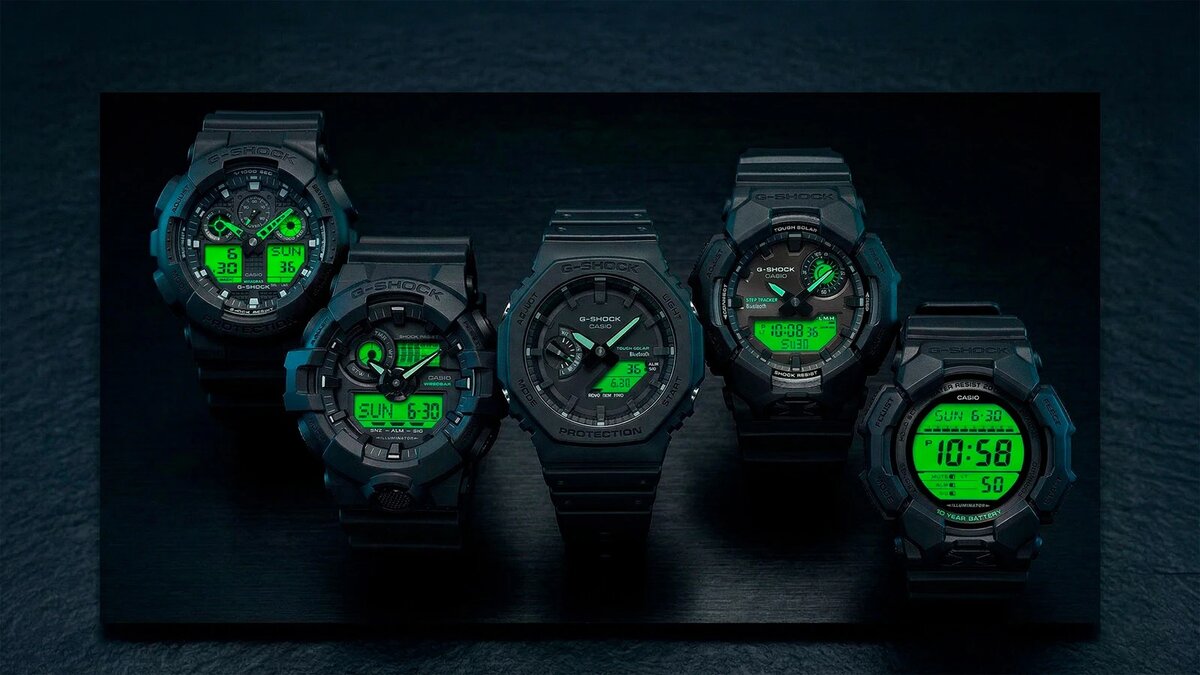 Отличие серии G-Shock Black and Electro Green — сочетание черного и зеленого цвета