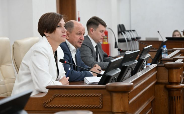 Вице-спикер стал руководителем фракции “Единая Россия” в АКЗС