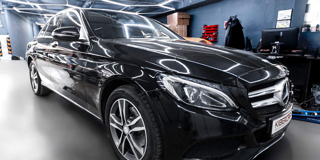 Mercedes-Benz C-Класс (2017): замена тормозной системы на PowerStop